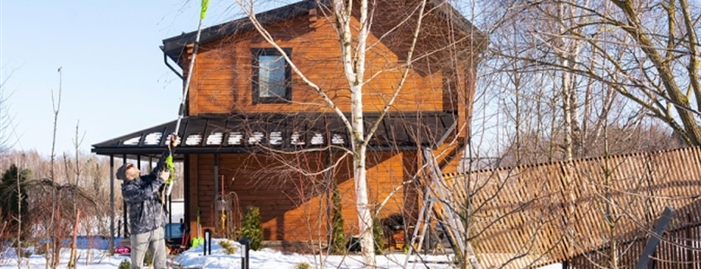 The Pros and Cons of Upgrading Your Landscaping in Winter