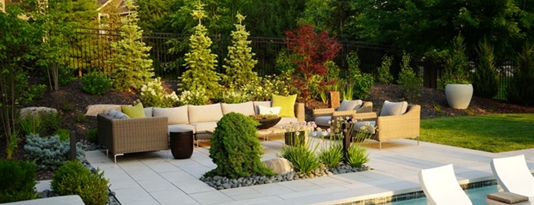 Patio Pleasures: Designing Luxurious & Functional Outdoor Patios