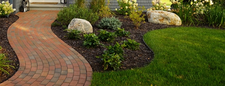 Transforming Landscapes Into Art: The Skill of Luxury Landscaping & Design