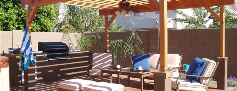 9 Things Every Outdoor Kitchen Needs