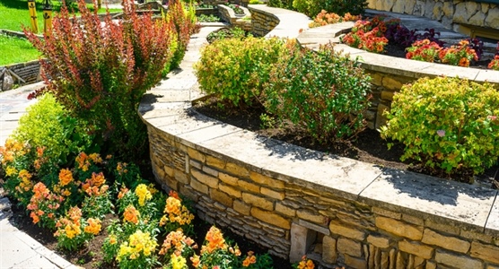 13 Luxury Landscaping Trends to Inspire Your 2024 Project