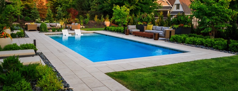 The Intersection of Hardscaping and Outdoor Living