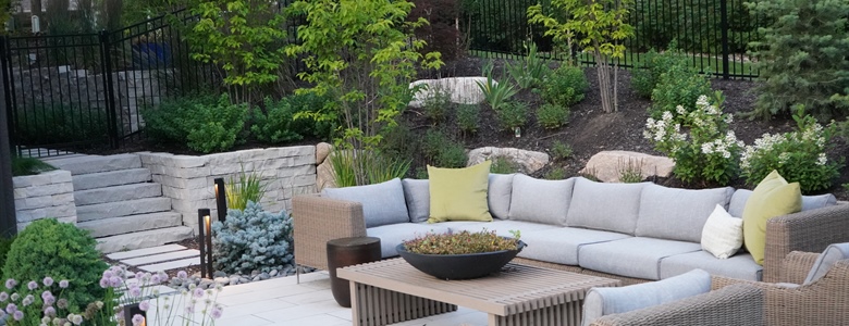 Choosing the Best Landscape Lighting for Different Climates